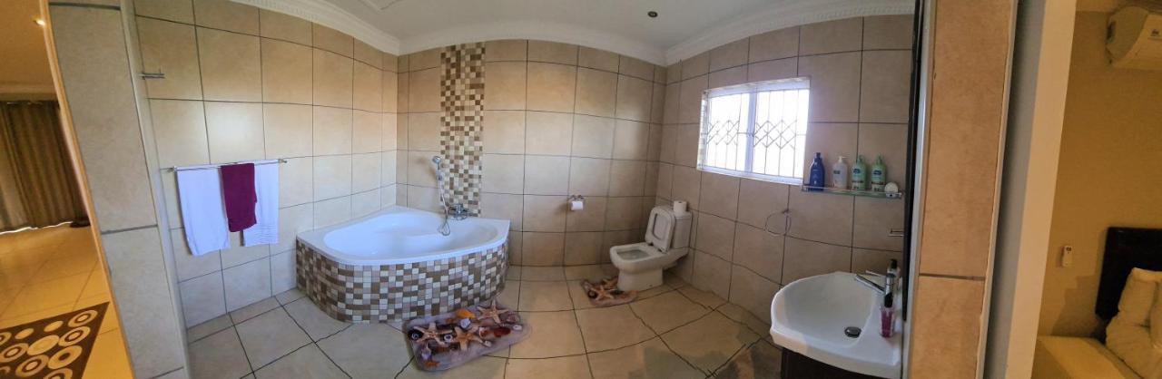 Illovo Beach House Amanzimtoti Exteriör bild