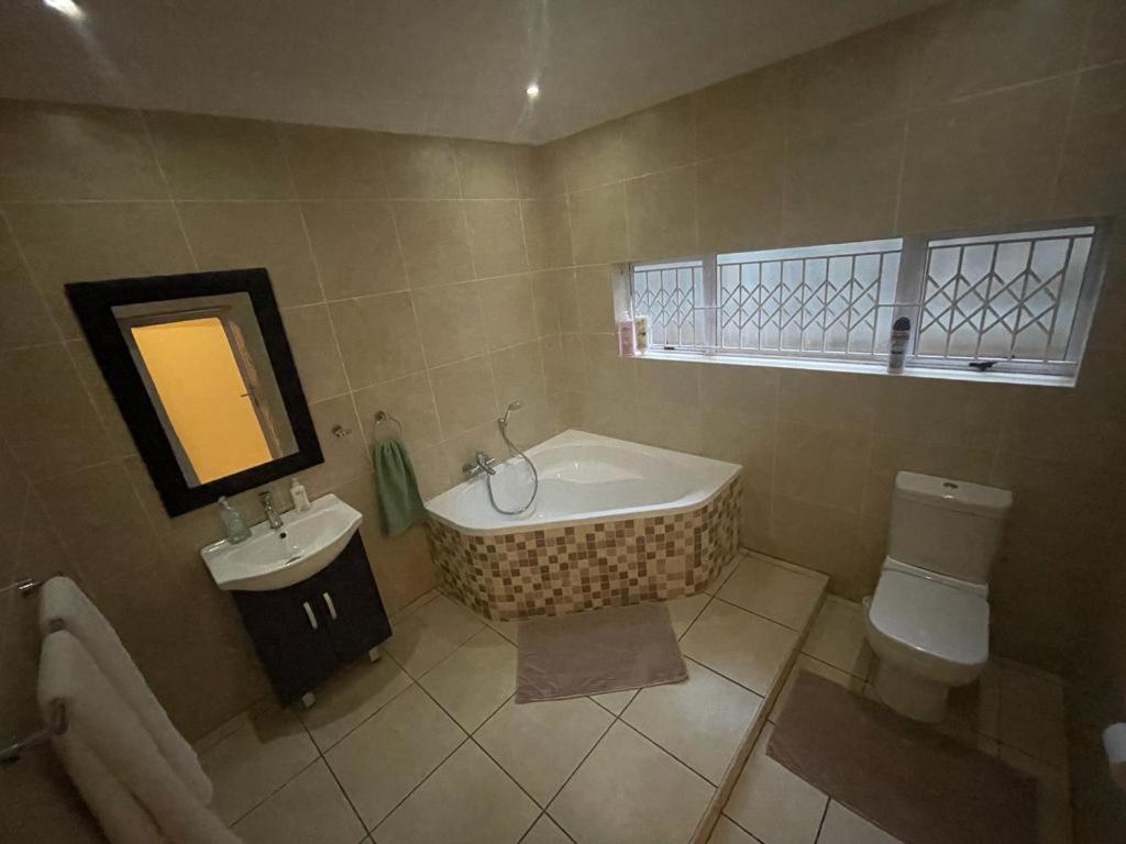 Illovo Beach House Amanzimtoti Exteriör bild