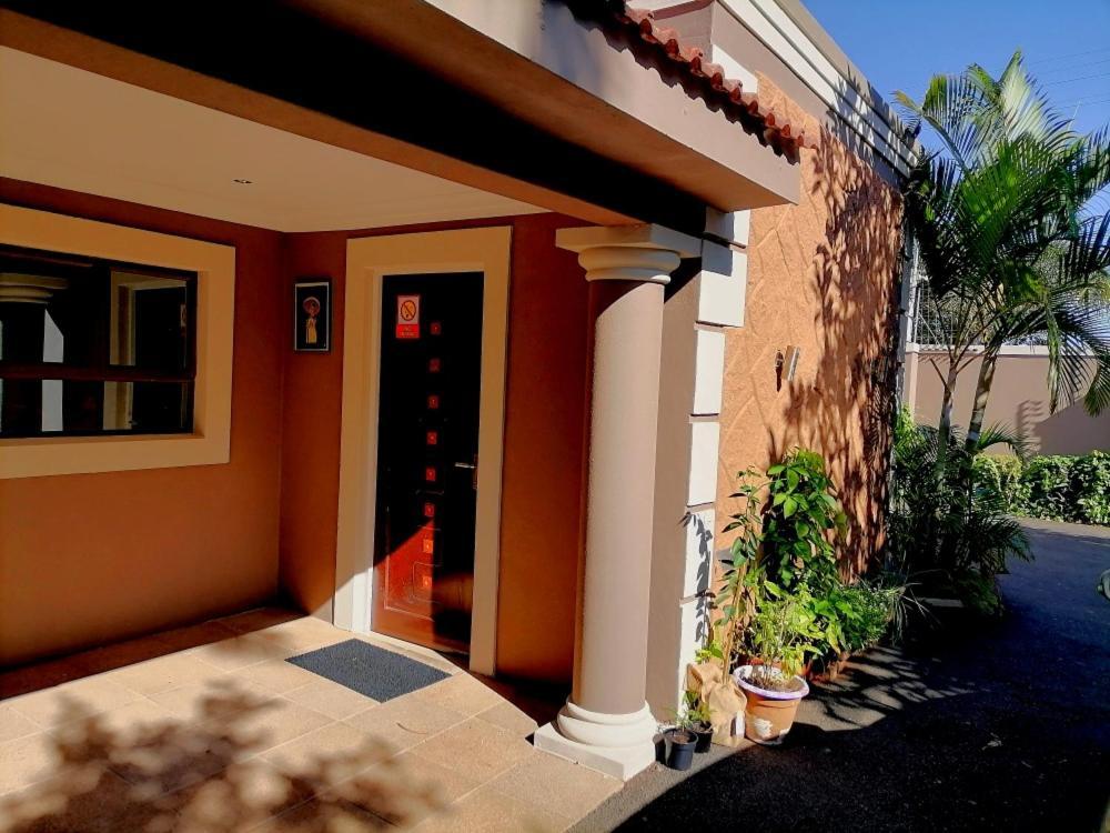Illovo Beach House Amanzimtoti Exteriör bild